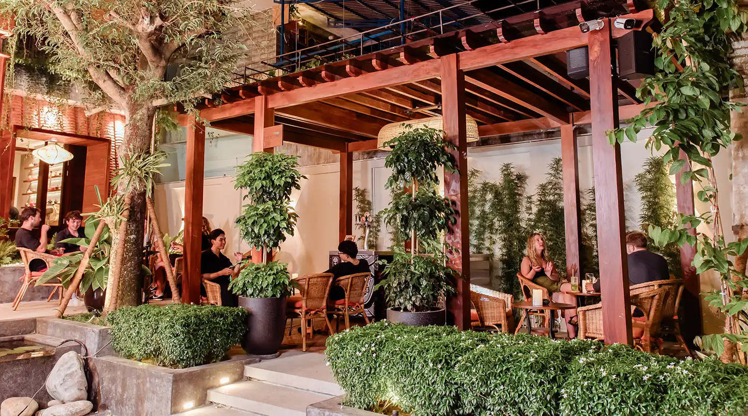 Pergola Bar